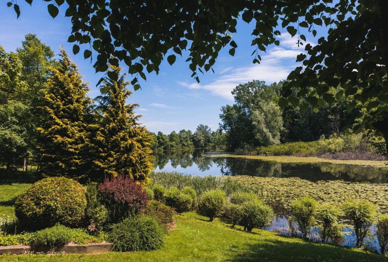 Rajski Vrt - Lake House - Paradise Garden Sisak Bagian luar foto